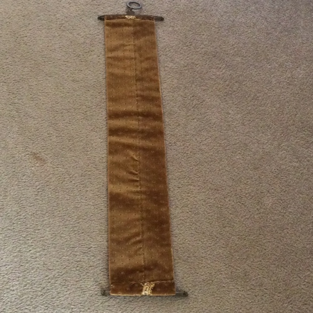 Velvet wall hanging - Picture 5 of 5